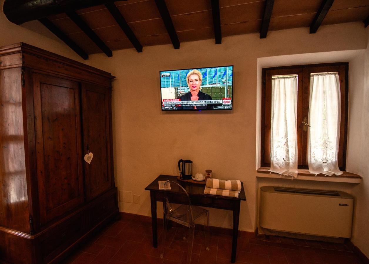 Agriturismo Casanova Di Pescille Сан-Джиминьяно Экстерьер фото