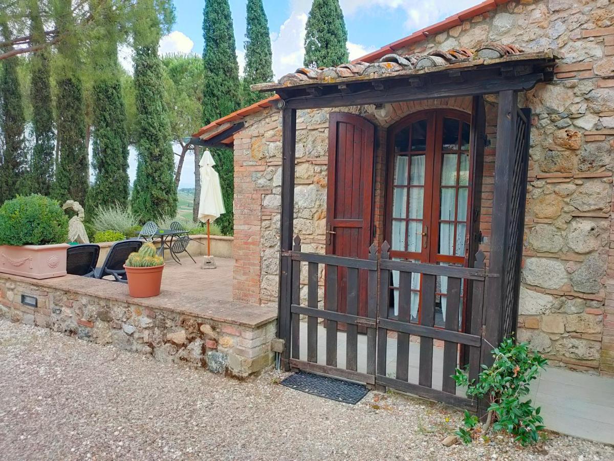 Agriturismo Casanova Di Pescille Сан-Джиминьяно Экстерьер фото