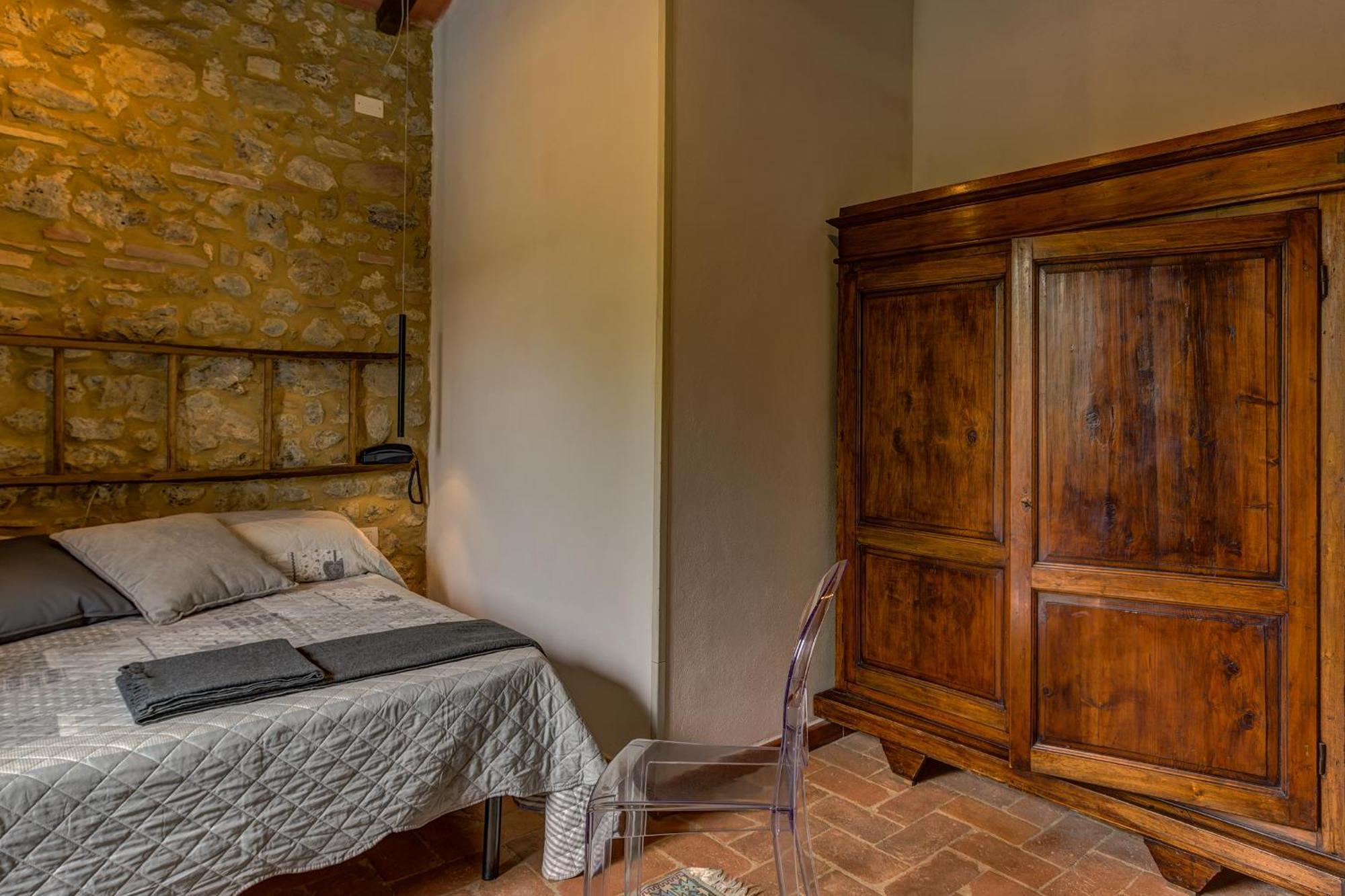 Agriturismo Casanova Di Pescille Сан-Джиминьяно Экстерьер фото