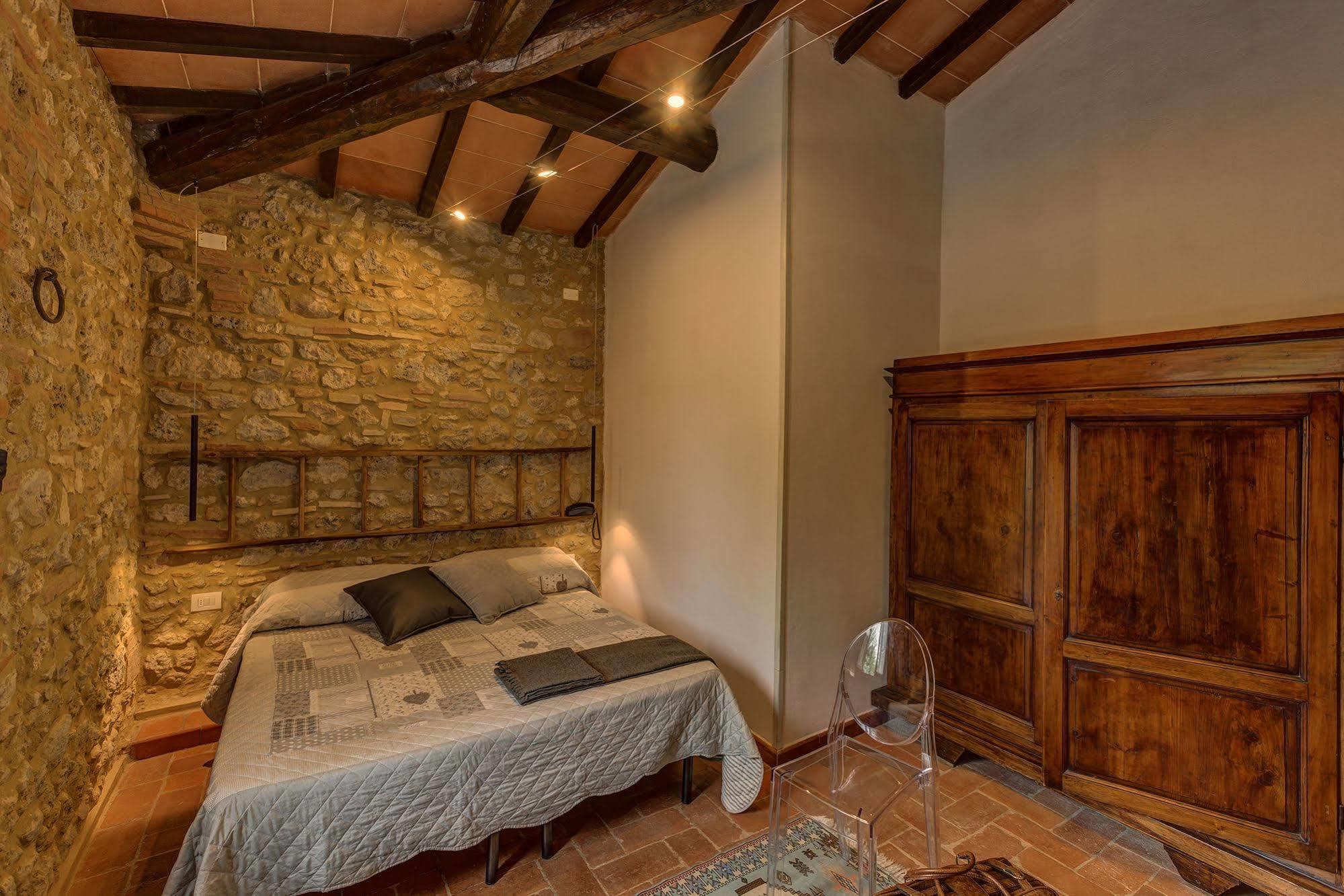 Agriturismo Casanova Di Pescille Сан-Джиминьяно Экстерьер фото