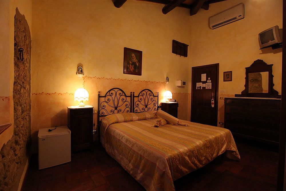 Agriturismo Casanova Di Pescille Сан-Джиминьяно Экстерьер фото